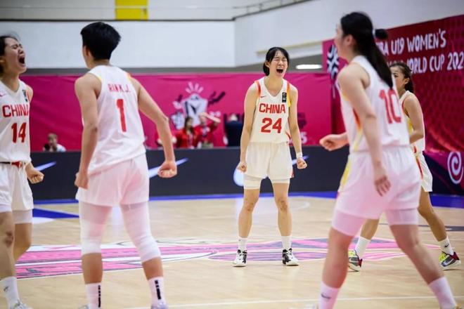 熊猫体育中国官网-U19女篮世界杯-中国65分惨败美国无缘8强