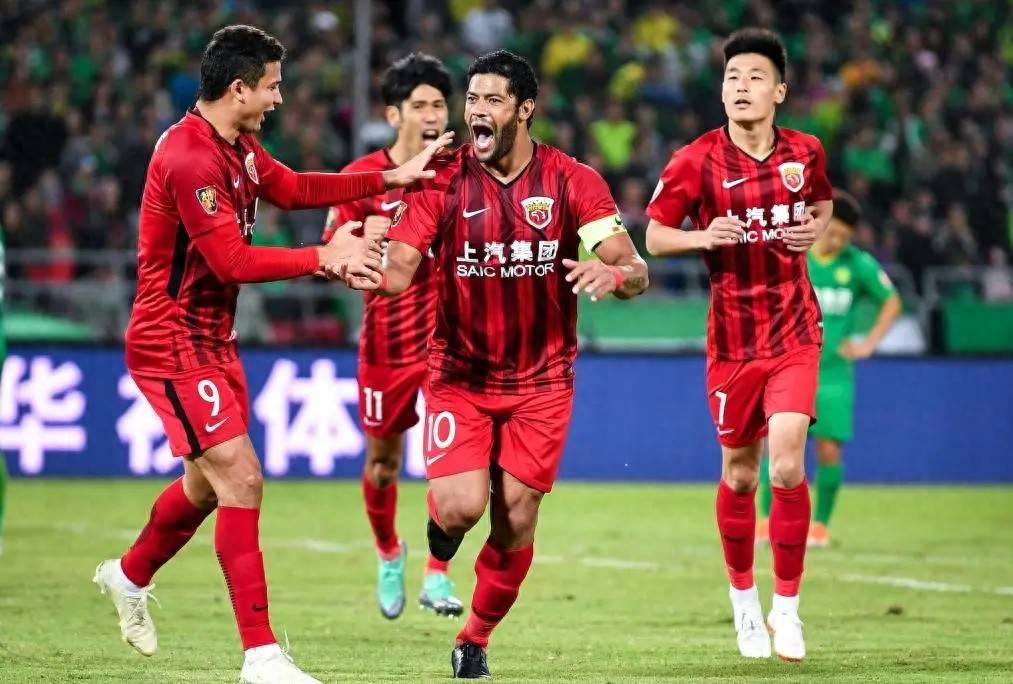 上港战胜广州富力，领跑中超积分榜再超越！